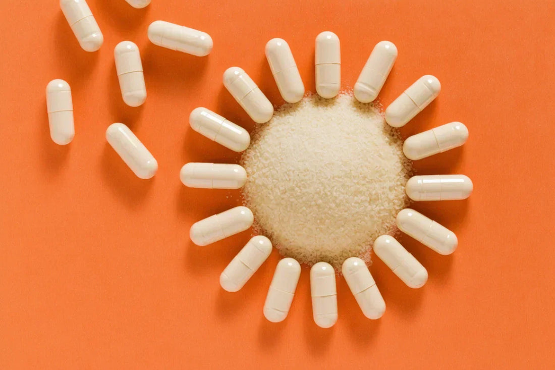 gélules de vitamine D sans ordonnance se rassemblant autour d'une poudre blanche comme un soleil